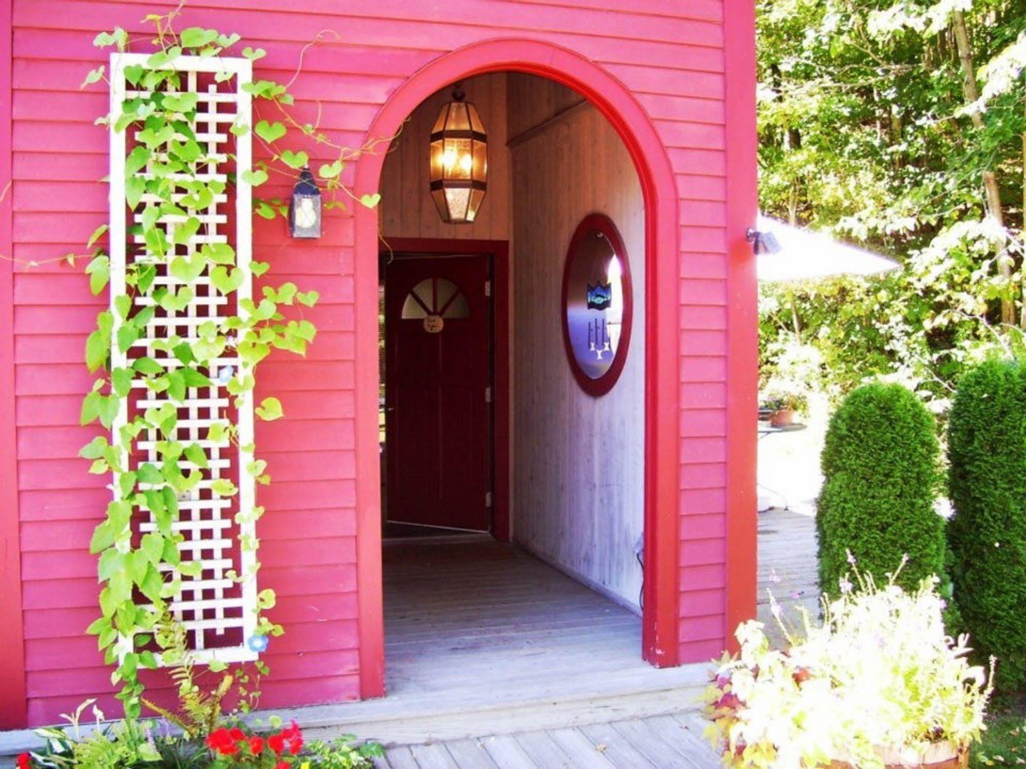 Shaker Mill Bed and breakfast 5*